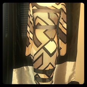 ⭐️⭐️⭐️ 5 for 10.  Beautiful Evening dress